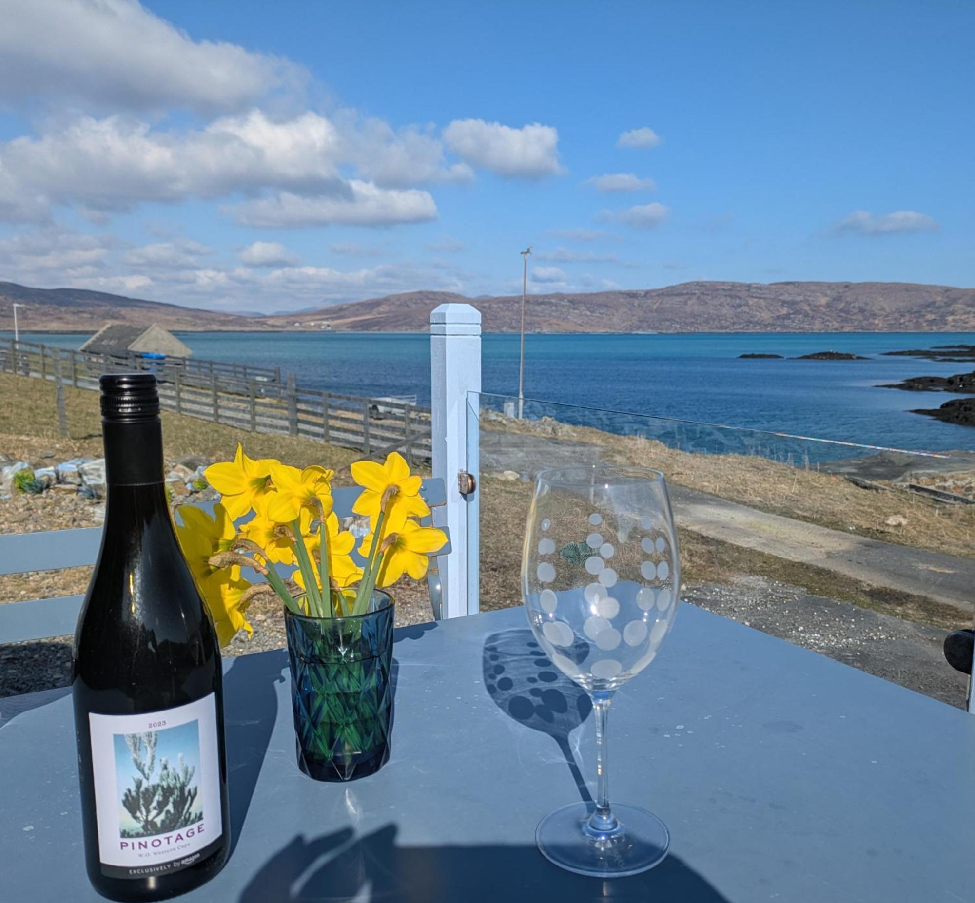 Glamping Pod For 2 Pod Beag Na Haun Eriskay Villa Exterior photo